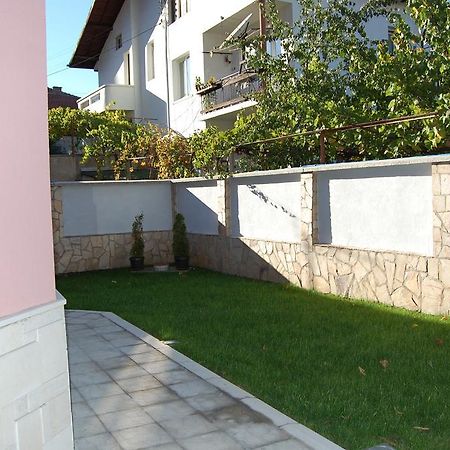 Rozovata Kashta Hotel Kyustendil Luaran gambar