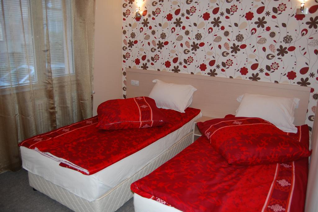 Rozovata Kashta Hotel Kyustendil Bilik gambar